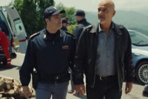 Claudio Bisio in Uno sbirro in Appennino